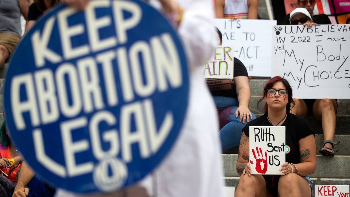 florida-supreme-court-lets-15-week-abortion-ban-stand-for-now-miami