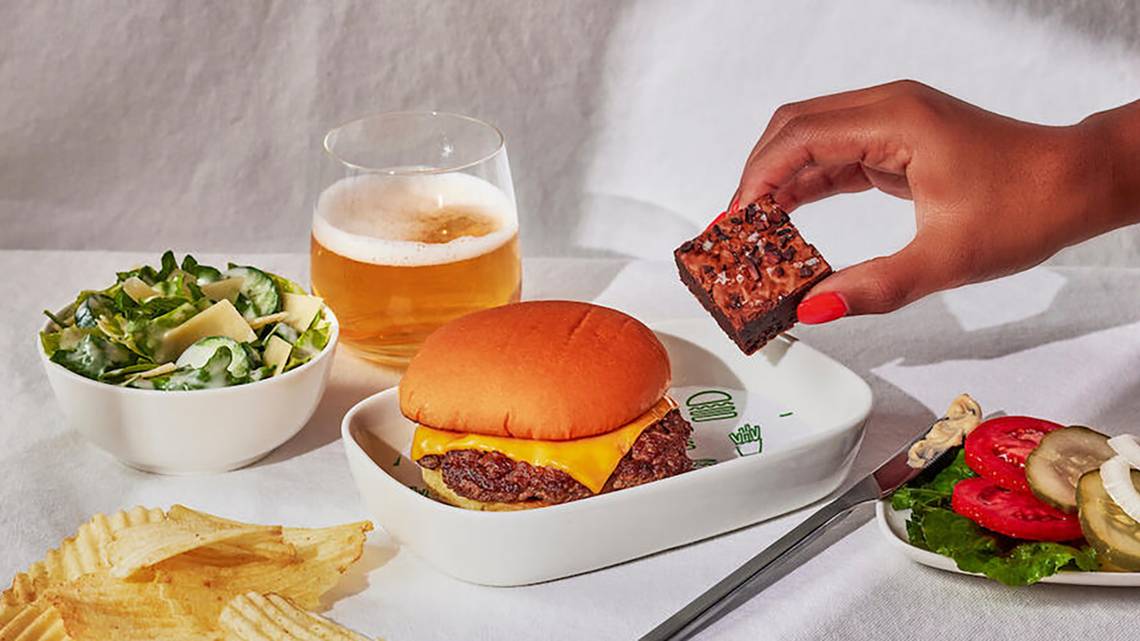 Delta to serve Shake Shack burgers in first class on some flights