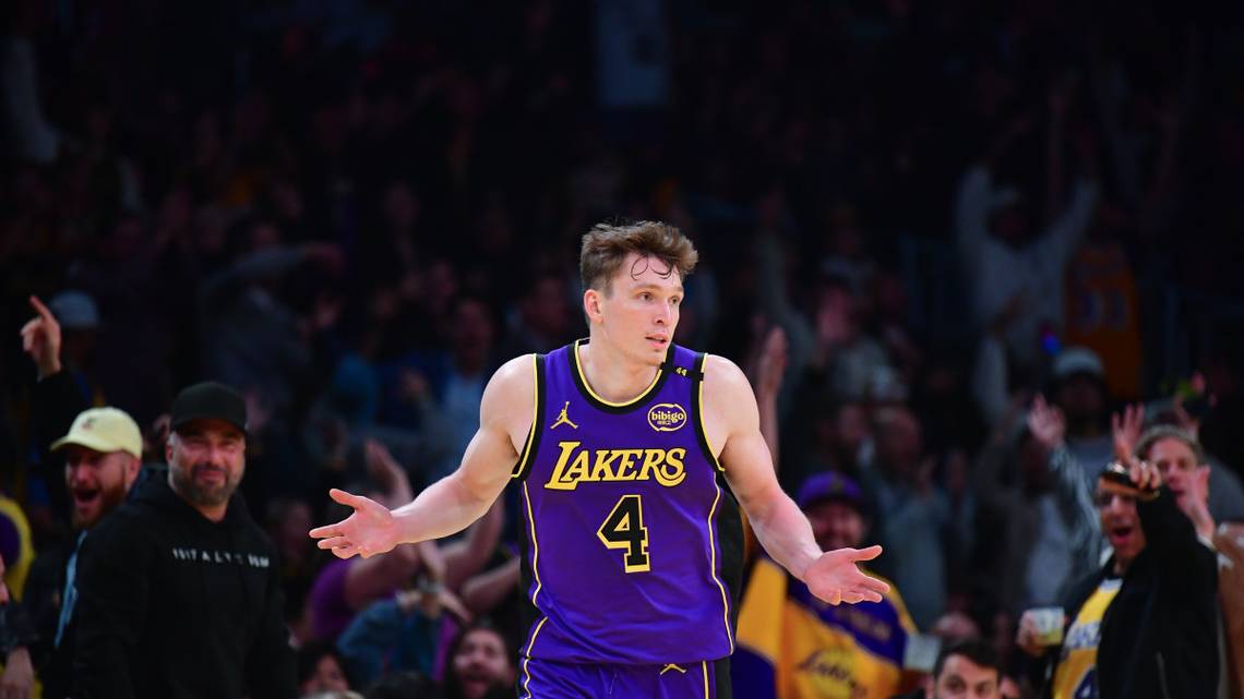 Lakers Face Tough Decision With Knecht After Rookie’s Breakout Week