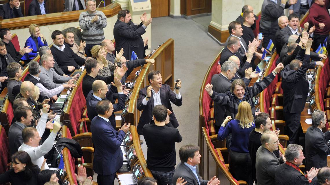 Ukraine’s parliament cancels session amid new attack threat