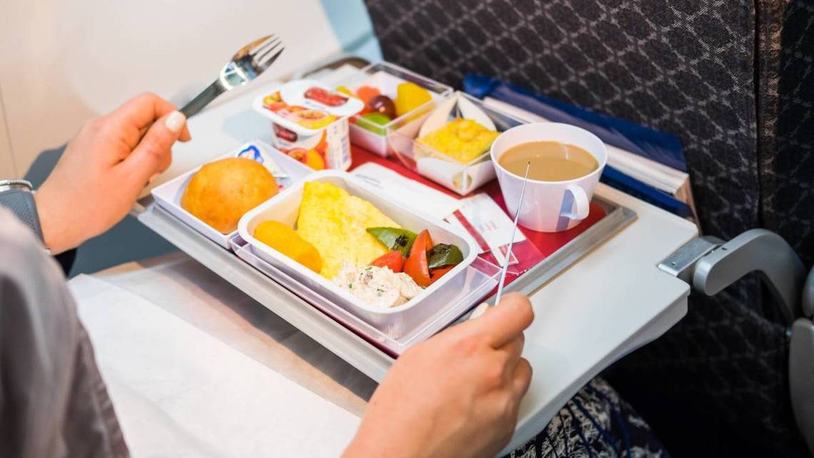 International airlines will offer in-flight Thanksgiving meals