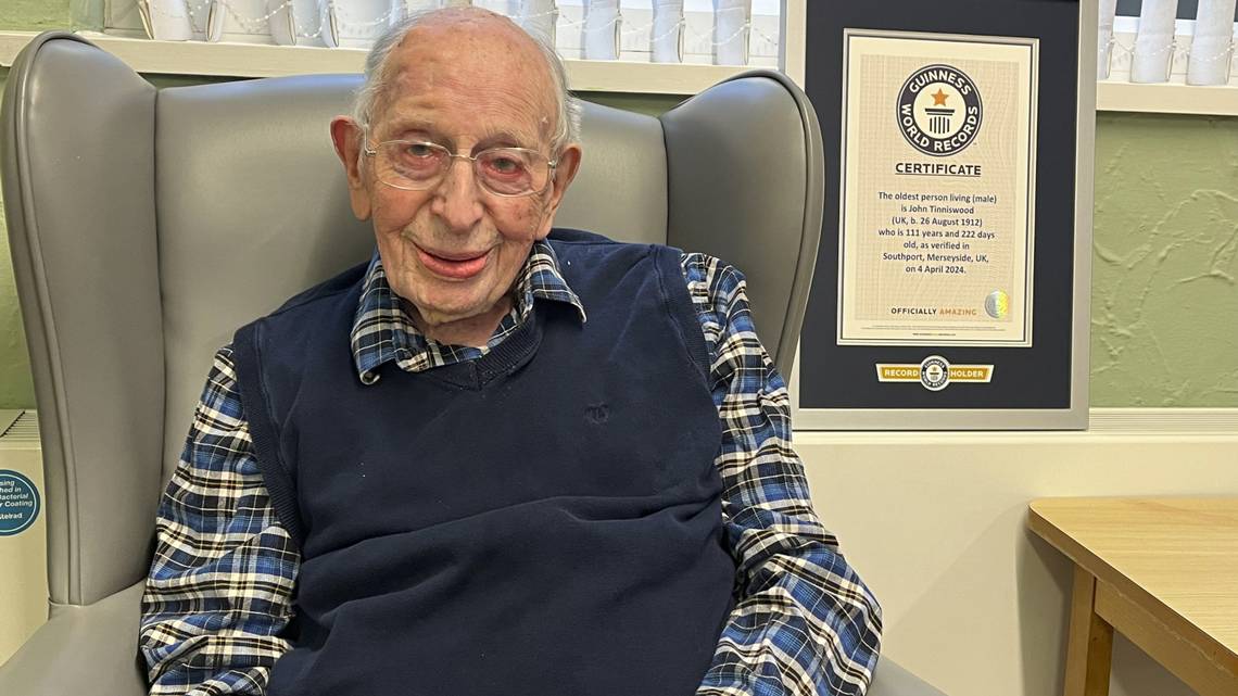 World’s Oldest Man Born Just After the Titanic Sank Dies at 112