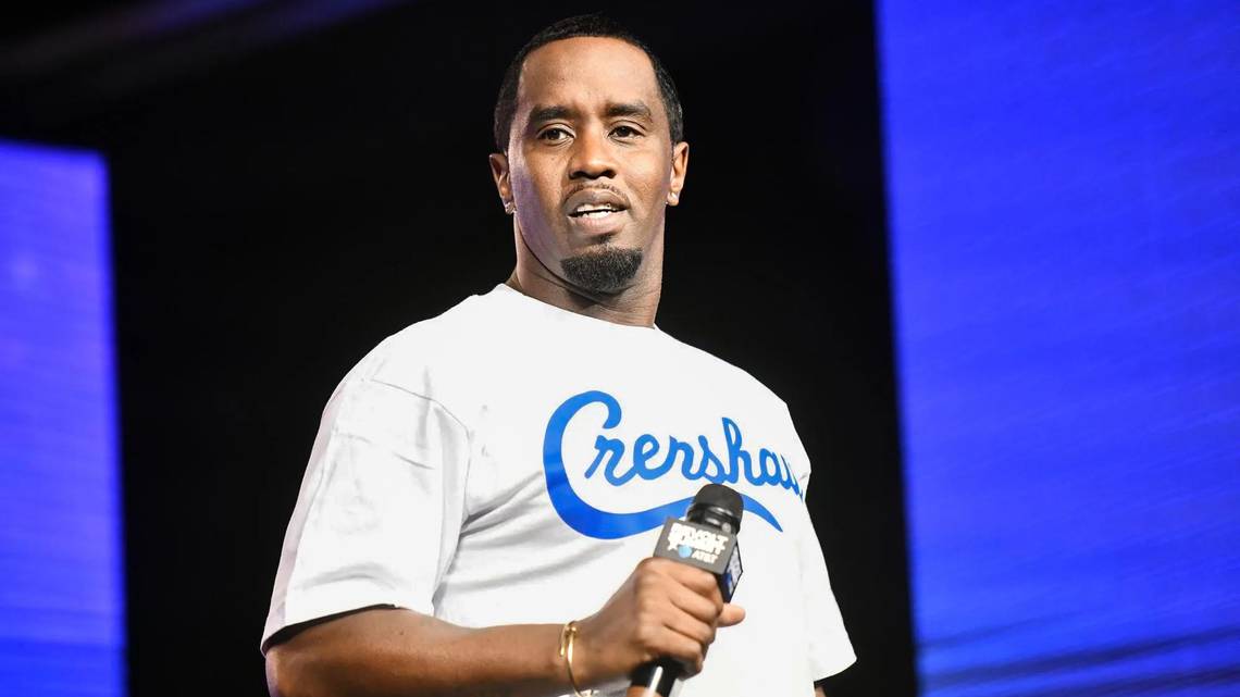 Diddy Blows Kisses to His 6 Kids and Mom in Courtroom at Bail Hearing